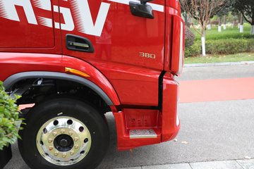 ������������H5V ������ 7L���� 380���� 4X2 ��ʿ��10�� 6.8�ײ�դʽ�ػ���ͼƬ