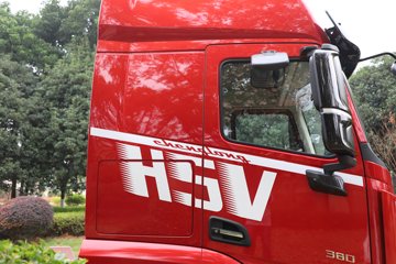 ������������H5V ������ 7L���� 380���� 4X2 ��ʿ��10�� 6.8�ײ�դʽ�ػ���ͼƬ