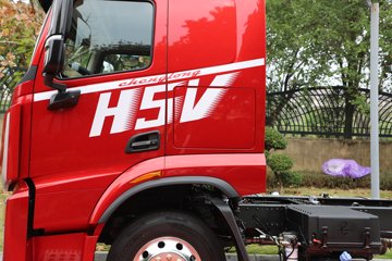 ������������H5V ������ 7L���� 380���� 4X2 ��ʿ��10�� 6.8�ײ�դʽ�ػ���ͼƬ