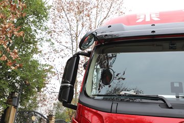 ������������H5V ������ 7L���� 380���� 4X2 ��ʿ��10�� 6.8�ײ�դʽ�ػ���ͼƬ