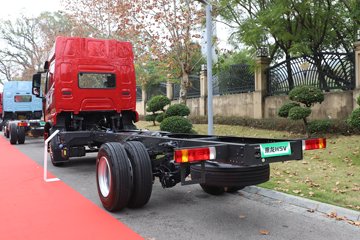 ������������H5V ������ 7L���� 380���� 4X2 ��ʿ��10�� 6.8�ײ�դʽ�ػ���ͼƬ