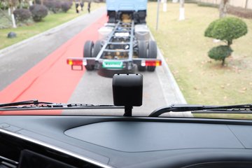 ������������H5V ������ 7L���� 380���� 4X2 ��ʿ��10�� 6.8�ײ�դʽ�ػ���ͼƬ