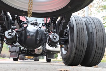 ������������H5V ������ 7L���� 380���� 4X2 ��ʿ��10�� 6.8�ײ�դʽ�ػ���ͼƬ