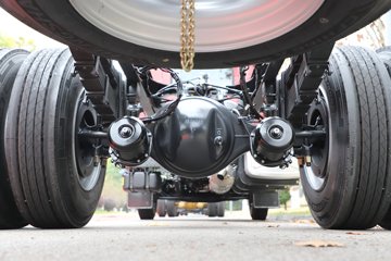 ������������H5V ������ 7L���� 380���� 4X2 ��ʿ��10�� 6.8�ײ�դʽ�ػ���ͼƬ