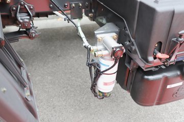 ������������H5V ������ 7L���� 380���� 4X2 ��ʿ��10�� 6.8�ײ�դʽ�ػ���ͼƬ