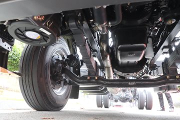 ������������H5V ������ 7L���� 380���� 4X2 ��ʿ��10�� 6.8�ײ�դʽ�ػ���ͼƬ