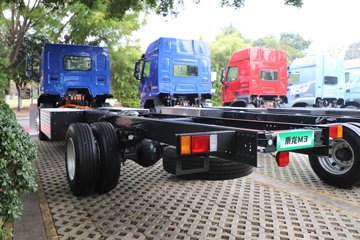 新乘龙M3&nbsp;电动载货车外观图片