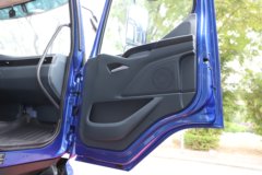 东风柳汽新乘龙M3V 4X2 7.8米纯电动厢式载货车 宁德时代246.67kWh