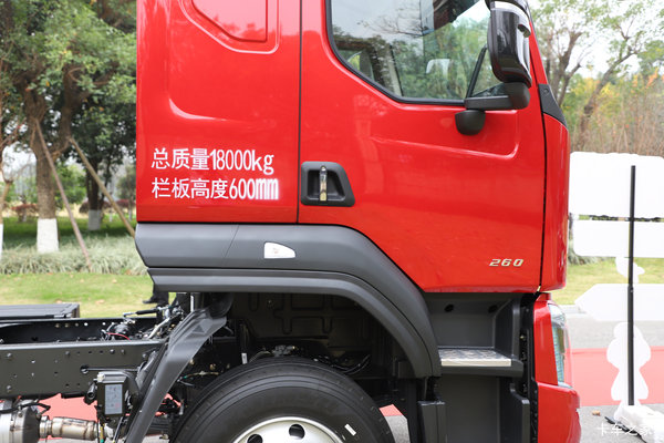 购乘龙H5载货车 享高达0.3万优惠
