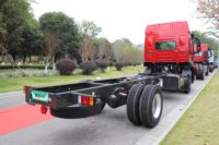 东风柳汽 乘龙H5 290马力 4X2 9.7米翼开启厢式载货车(LZ5180XYKH5AC1)