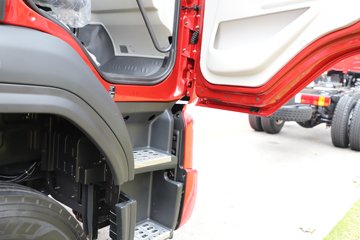 ������������H5 4.6L���� 260���� 4X2 ��ʿ��8�� 6.8�ײ�դʽ�ػ���ͼƬ