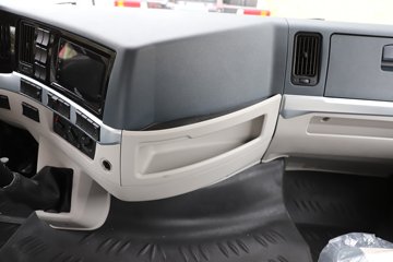 ������������H5 4.6L���� 260���� 4X2 ��ʿ��8�� 6.8�ײ�դʽ�ػ���ͼƬ