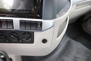 ������������H5 4.6L���� 260���� 4X2 ��ʿ��8�� 6.8�ײ�դʽ�ػ���ͼƬ