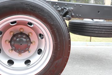 ������������H5 4.6L���� 260���� 4X2 ��ʿ��8�� 6.8�ײ�դʽ�ػ���ͼƬ