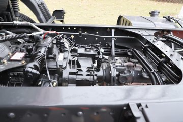 ������������H5 4.6L���� 260���� 4X2 ��ʿ��8�� 6.8�ײ�դʽ�ػ���ͼƬ