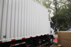 东风柳汽乘龙翼威2 单排纯电动车厢可卸式轻卡 宁德时代140.41kWh