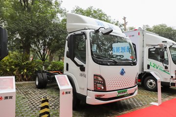 东风柳汽乘龙翼威2 4.165米单排纯电动厢式轻卡 宁德时代120.27kWh