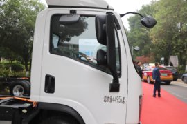 翼威2&nbsp;电动载货车外观图片