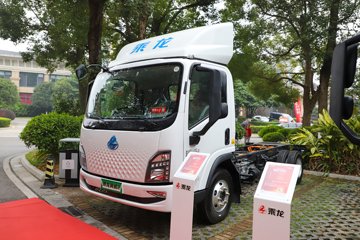 翼威2&nbsp;电动载货车外观图片