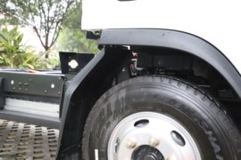 翼威2&nbsp;电动载货车底盘图片