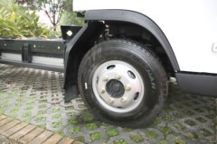 东风柳汽乘龙翼威2 4.165米单排纯电动厢式轻卡 中创新航133.95kWh