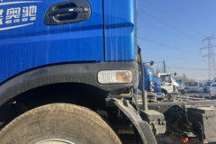 飞碟奥驰V6 2.5L柴油 155马力 8档 4.15米单排仓栅式轻卡 飞碟奥驰V6 2.5L柴油 155马力 8档 4.15米单排仓栅式轻卡