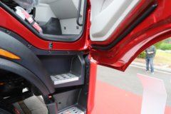 东风柳汽乘龙 翼威5 4X2 9.8米纯电动厢式载货车 宁德时代400.6kWh