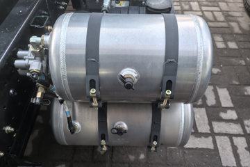 ���桤��EH Pro 4.15�׵��Ŵ��綯��դʽ�Ῠ ����156kWhͼƬ