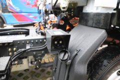 东风柳汽乘龙 翼威2 4.2米单排纯电动仓栅式轻卡 宁德时代165.16kWh