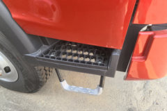 重汽豪曼先锋M3 2.5L柴油 180马力 法士特12档 4.15米单排仓栅式轻卡