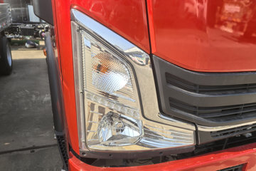 ���������ȷ�M3 2.5L���� 180���� ��ʿ��12�� 4.15�׵��Ų�դʽ�ῨͼƬ