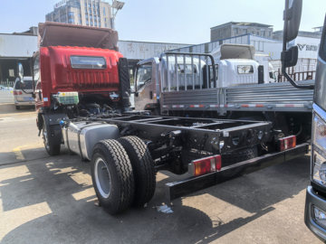 ���������ȷ�M3 2.5L���� 180���� ��ʿ��12�� 4.15�׵��Ų�դʽ�ῨͼƬ