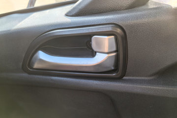 ���������ȷ�M3 2.5L���� 180���� ��ʿ��12�� 4.15�׵��Ų�դʽ�ῨͼƬ