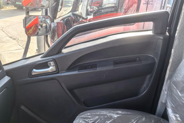 ���������ȷ�M3 2.5L���� 180���� ��ʿ��12�� 4.15�׵��Ų�դʽ�ῨͼƬ