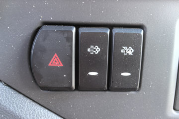 ���������ȷ�M3 2.5L���� 180���� ��ʿ��12�� 4.15�׵��Ų�դʽ�ῨͼƬ