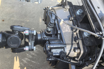 ���������ȷ�M3 2.5L���� 180���� ��ʿ��12�� 4.15�׵��Ų�դʽ�ῨͼƬ