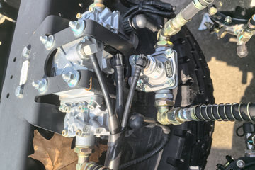 ���������ȷ�M3 2.5L���� 180���� ��ʿ��12�� 4.15�׵��Ų�դʽ�ῨͼƬ