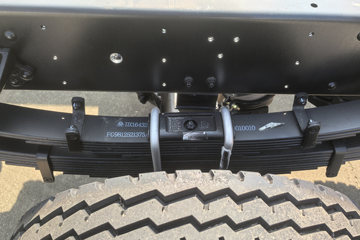 ���������ȷ�M3 2.5L���� 180���� ��ʿ��12�� 4.15�׵��Ų�դʽ�ῨͼƬ