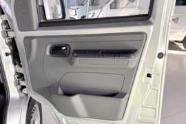 小象X3L&nbsp;电动载货车驾驶室图片