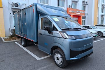 Զ������F3E 2025���ǻ۰� Һɲ 3.82�׵��Ŵ��綯��ʽ΢�� ����65kWhͼƬ