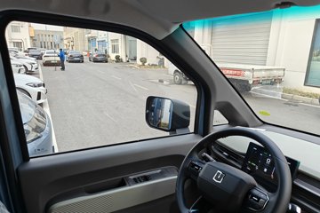 Զ������F3E 2025���ǻ۰� Һɲ 3.82�׵��Ŵ��綯��ʽ΢�� ����65kWhͼƬ