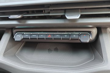 Զ������F3E 2025���ǻ۰� Һɲ 3.82�׵��Ŵ��綯��ʽ΢�� ����65kWhͼƬ