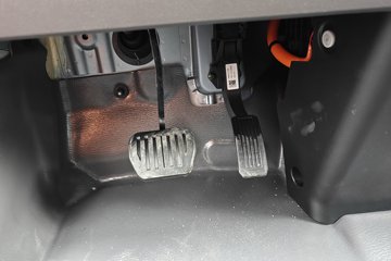 Զ������F3E 2025���ǻ۰� Һɲ 3.82�׵��Ŵ��綯��ʽ΢�� ����65kWhͼƬ
