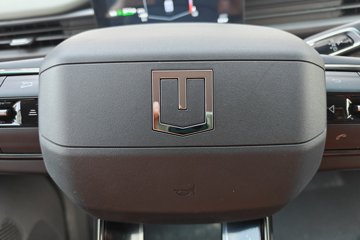 Զ������F3E 2025���ǻ۰� Һɲ 3.82�׵��Ŵ��綯��ʽ΢�� ����65kWhͼƬ