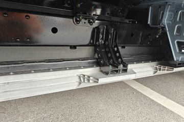 Զ������F3E 2025���ǻ۰� Һɲ 3.82�׵��Ŵ��綯��ʽ΢�� ����65kWhͼƬ