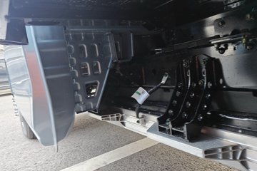 Զ������F3E 2025���ǻ۰� Һɲ 3.82�׵��Ŵ��綯��ʽ΢�� ����65kWhͼƬ