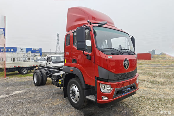 福田欧航R5 2026款 柴油 240马力 法士特8档 排半载货车