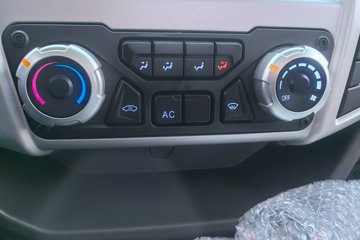 �ɵ�EV6 ��ɲ 4.15�׵��Ŵ��綯�����Ῠ �д��º�114.02kWhͼƬ