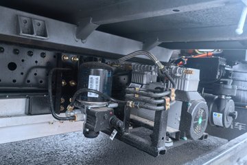 �ɵ�EV6 ��ɲ 4.15�׵��Ŵ��綯�����Ῠ �д��º�114.02kWhͼƬ