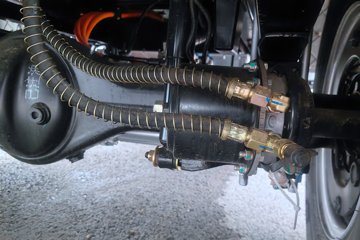 �ɵ�EV6 ��ɲ 4.15�׵��Ŵ��綯�����Ῠ �д��º�114.02kWhͼƬ